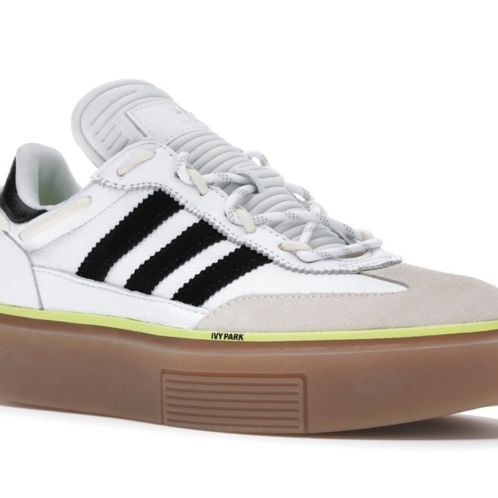 Ivy Park Super Sleek **NWT** Open to Negotiating